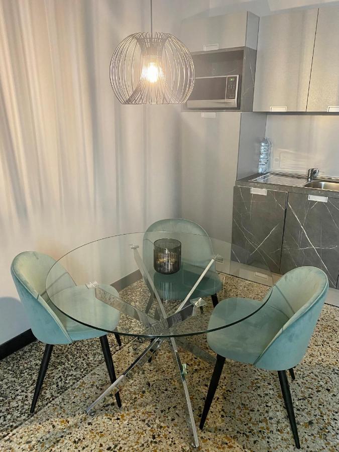 Hnn Luxury Apartments Genoa Luaran gambar
