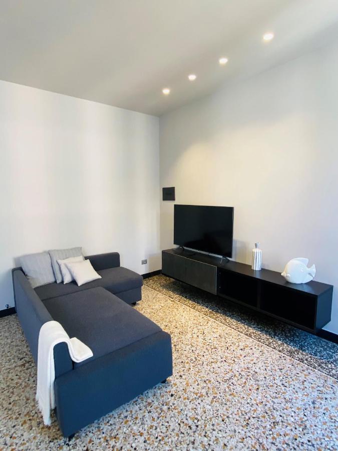 Hnn Luxury Apartments Genoa Luaran gambar