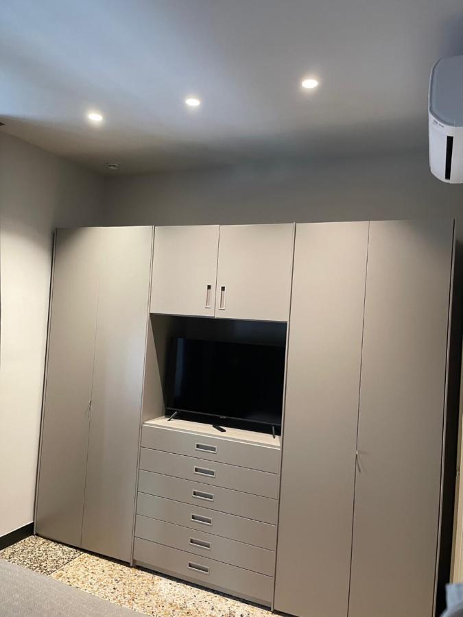 Hnn Luxury Apartments Genoa Luaran gambar