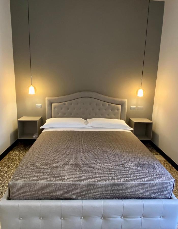 Hnn Luxury Apartments Genoa Luaran gambar