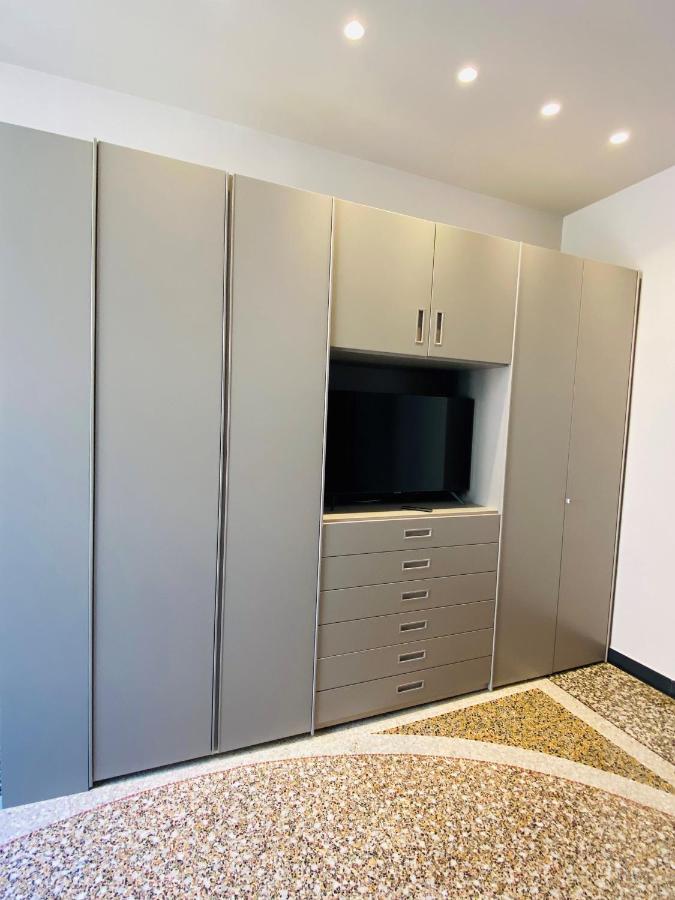 Hnn Luxury Apartments Genoa Luaran gambar