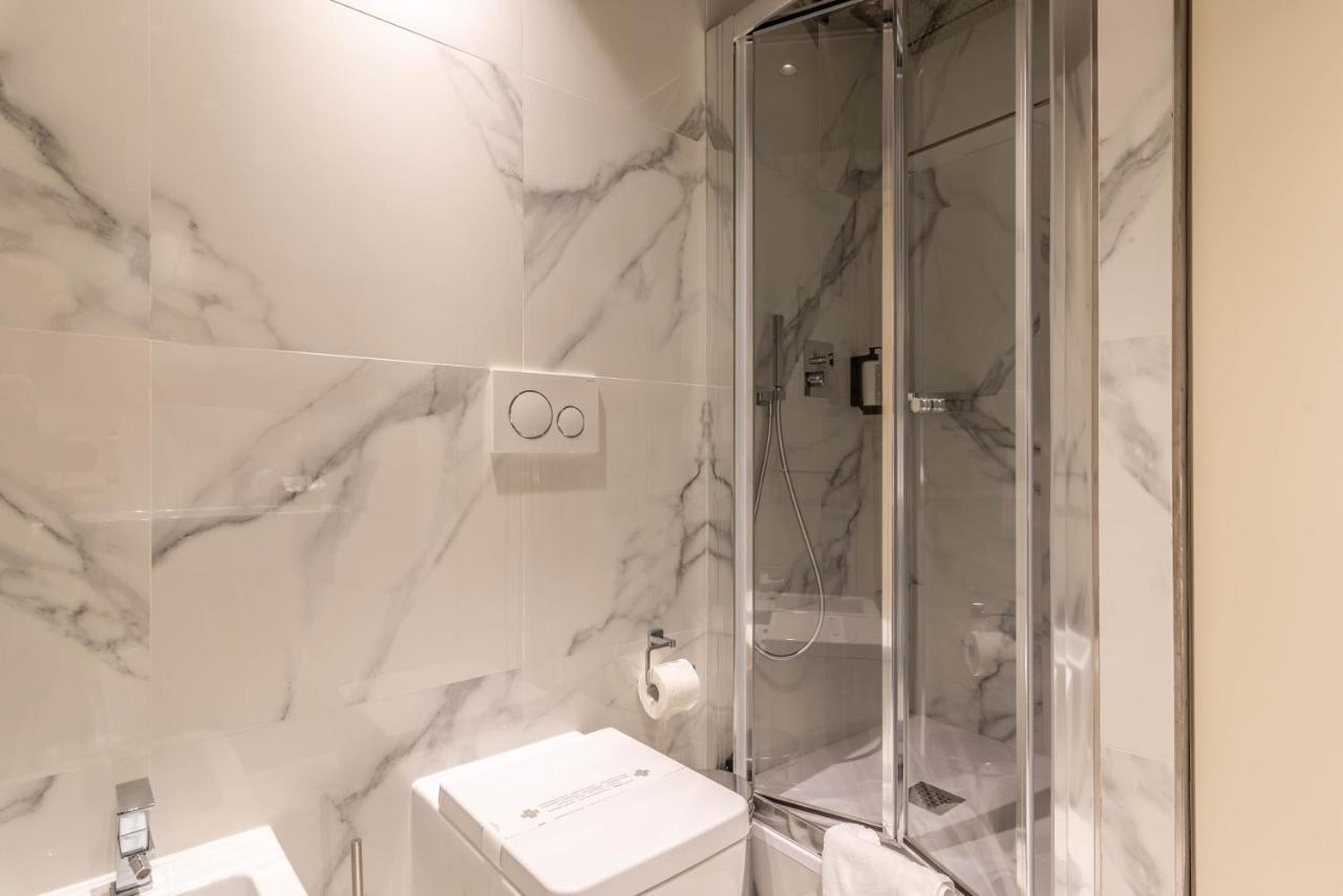 Hnn Luxury Apartments Genoa Luaran gambar
