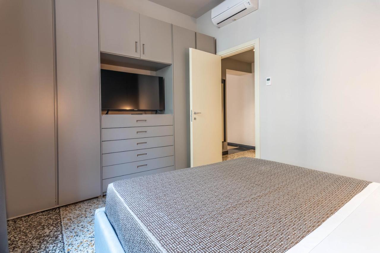 Hnn Luxury Apartments Genoa Luaran gambar