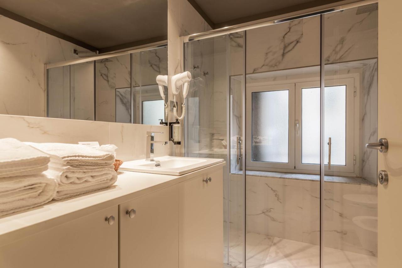 Hnn Luxury Apartments Genoa Luaran gambar