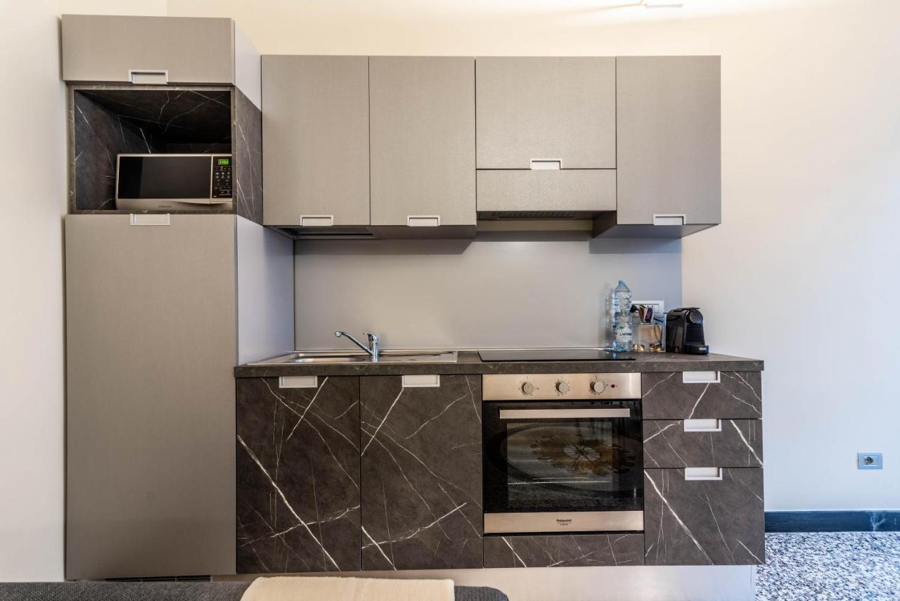 Hnn Luxury Apartments Genoa Luaran gambar