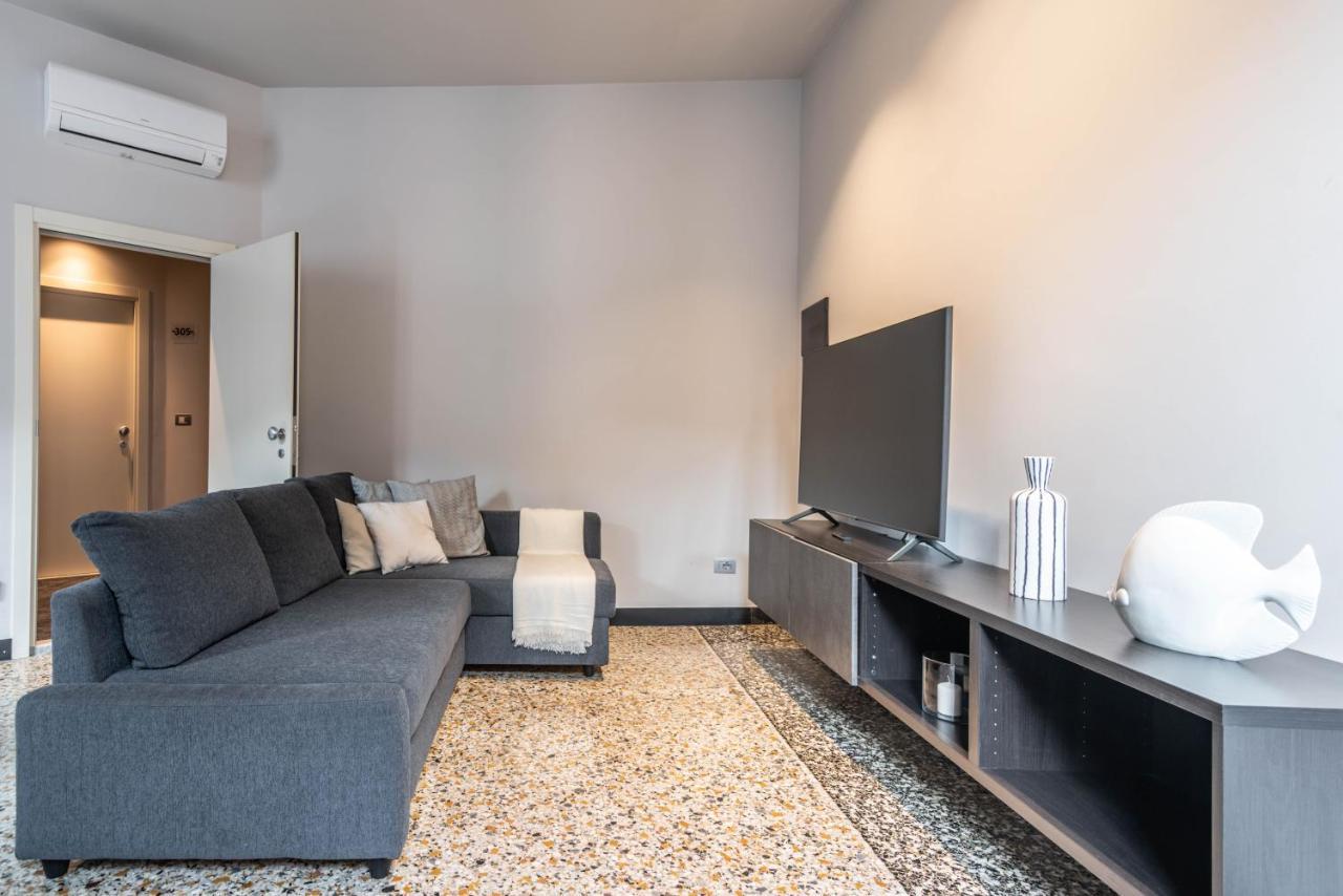 Hnn Luxury Apartments Genoa Luaran gambar